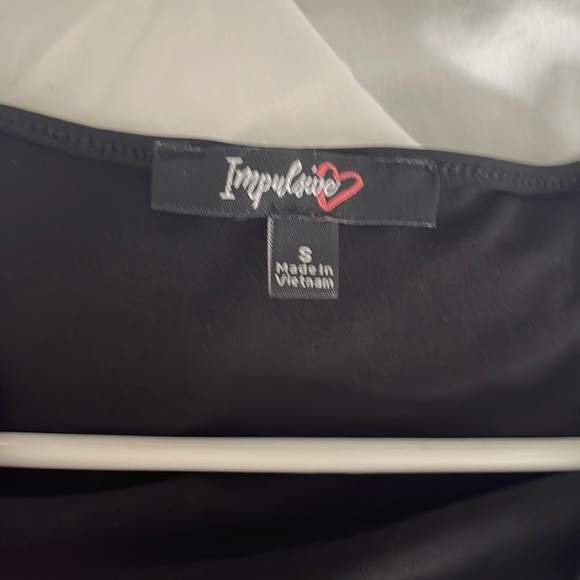 Black colorful sequence size small shirt - Picture 3 of 3